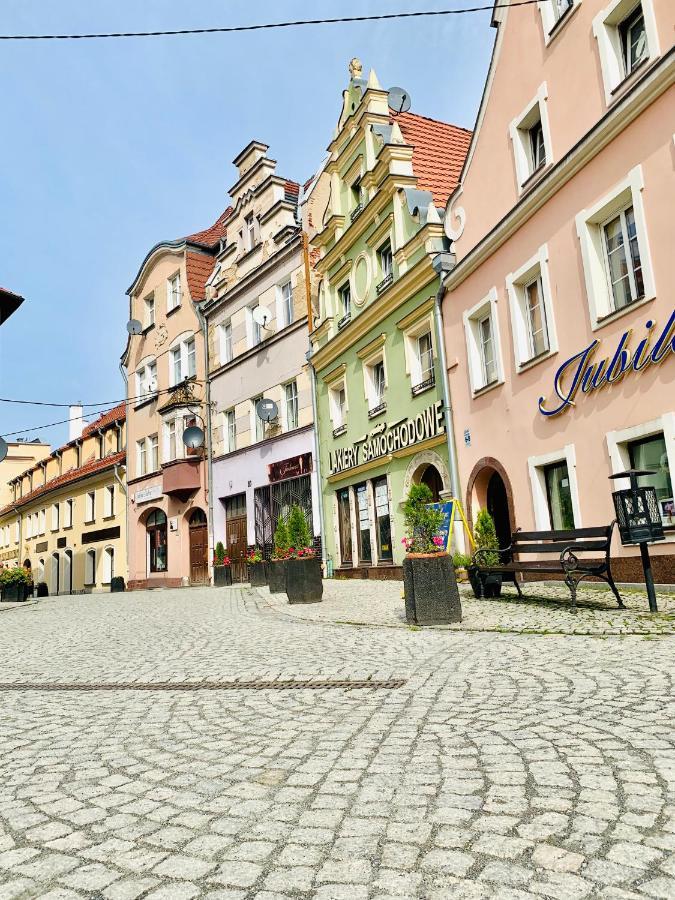 Apartament W Samym Sercu Miasta Z Darmowym Parkingiem Pod Zlotym Lwem -Hotel VI Kłodzko Exterior foto